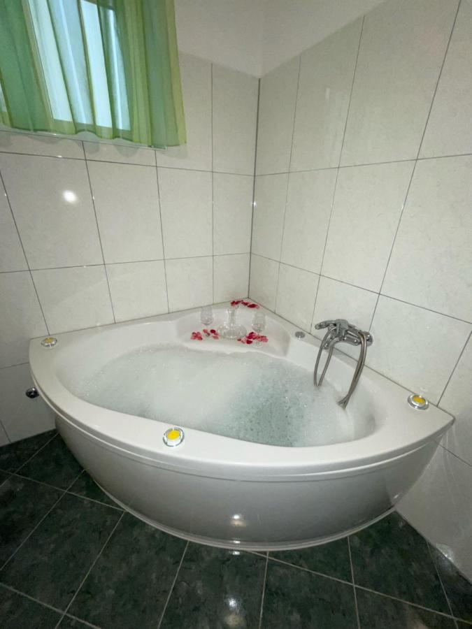 Apartman Varea ลิทซ์ยัน ภายนอก รูปภาพ